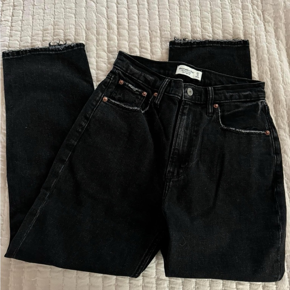 Abercrombie Ankle Straight Ultra High Rise Jean 27/4